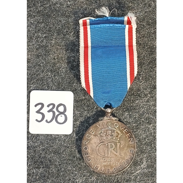1937 KING GEORGE VI QUEEN ELIZABETH CORONATION MEDAL