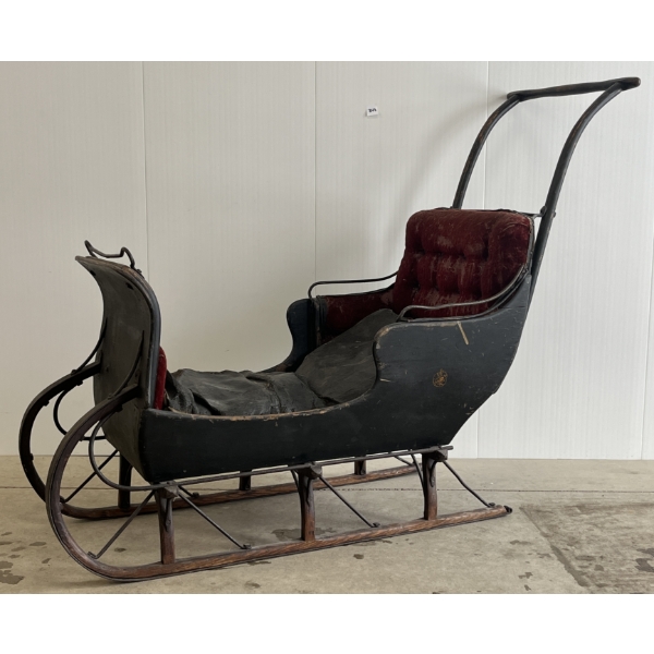 ANTIQUE CHILDREN'S SLED 