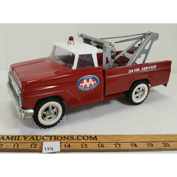 TONKA TOYS PRESSED STEEL WRECKER TRUCK