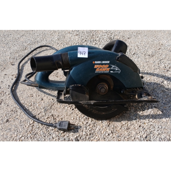 BLACK & DECKER WOODHAWK CORDED CIRCULAR SAW - 6.5IN