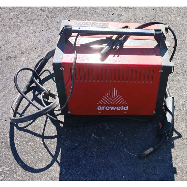 ARCWELD HANDY CORE 100  MIG WELDER