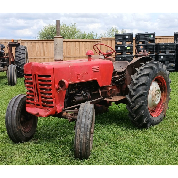 INTERNATIONAL DIESEL MODEL B-250 TRACTOR