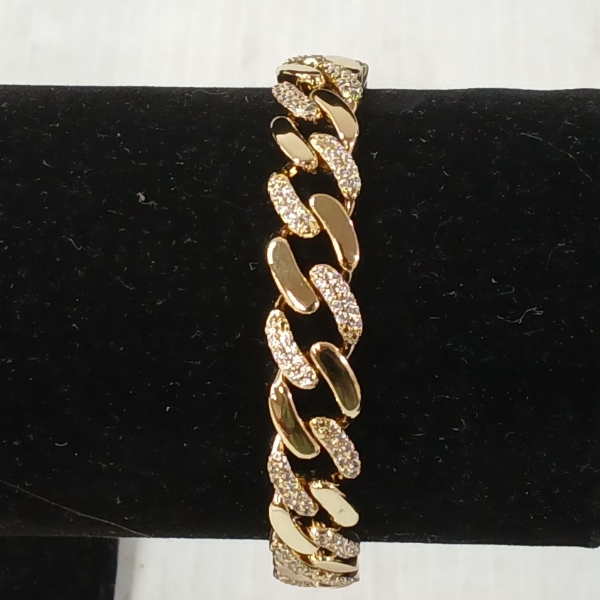 GOLD PLATED ICED OUT CUBAN LINK BRACELET
