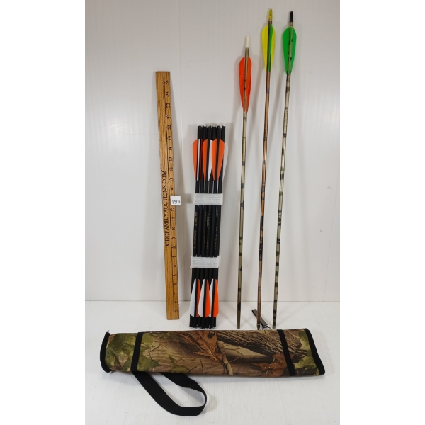 ACCMOS & EASTON ARROWS W/ QUIVER