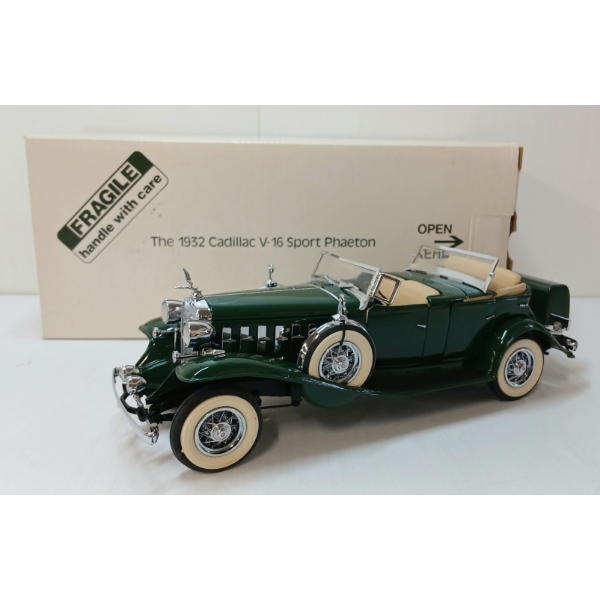 DANBURY MINT 1932 CADILLAC V-16 SPORT PHAETON DIECAST MODEL