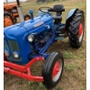 Image 2 : FORDSON DEXTA MODEL TRACTOR - GAS - 12.4 - 28 REARS