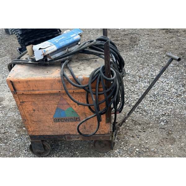 AIRCO BUMBLE BEE ARC WELDER