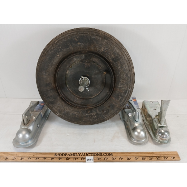 LOT OF 4 - REESE TOWPOWER ZINC COUPLERS & WHEEL