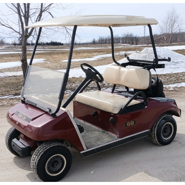 CLUB CAR GOLF CART - GAS