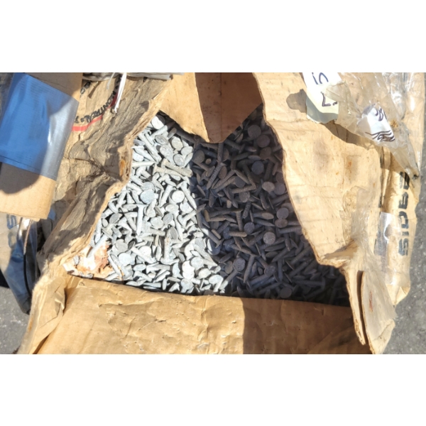 GALVANIZED ROOFING NAILS - 7/8