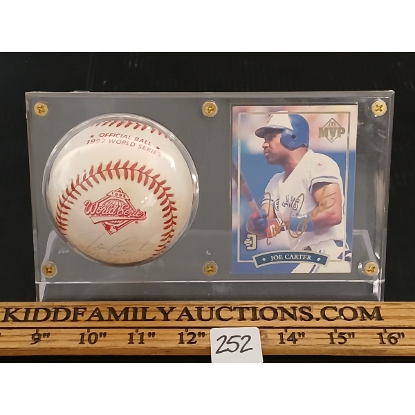 1992 MVP MLB TORONTO BLUE JAYS JOE CARTER CARD & BASEBALL - AUTOGRAPHED