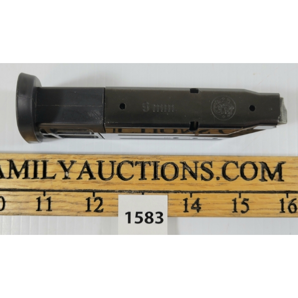 SMITH & WESSON M&P IN 9MM MAGAZINE - PAL REQ. 