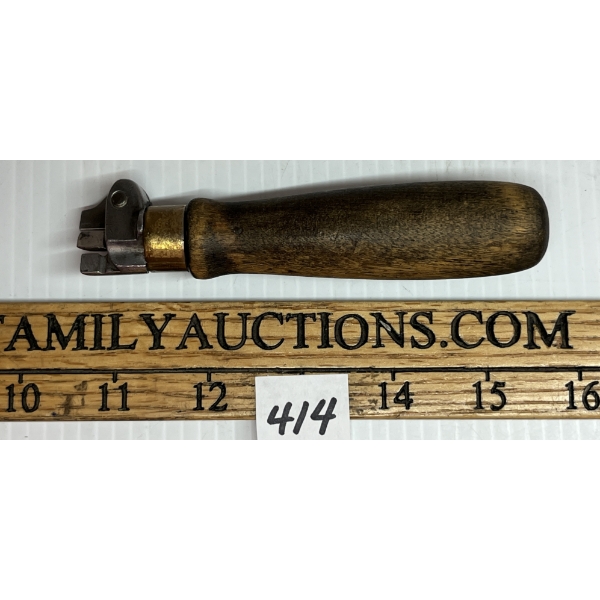 ENGLISH VICTORIAN (?) STEEL / BRASS / WOOD HAND LACE CUTTER