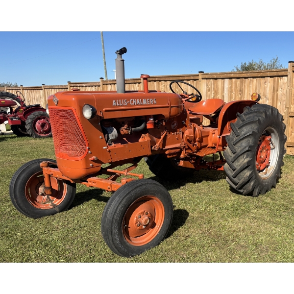 A/C D14 GAS TRACTOR - RUNS AND DRIVES