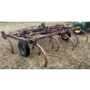 Image 2 : CHISEL PLOW - 13 TINE