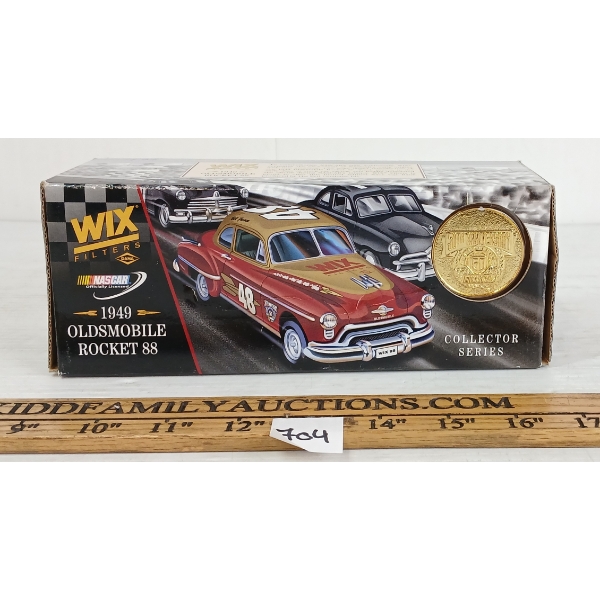 ERTL WIX FILTERS DIECAST 1949 OLDSMOBILE ROCKET 88 MODEL W/ COIN
