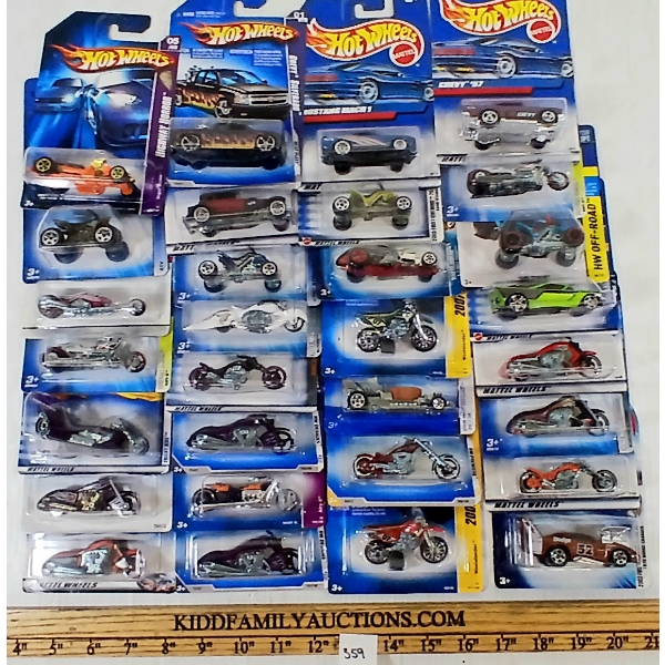 LOT OF 30 - HOTWHEELS - HAMMER SLED, REALISTIX, SCORCHIN' SCOOTER, ETC