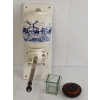 Image 2 : BLUE DELFT HAND CRANK COFFEE GRINDER