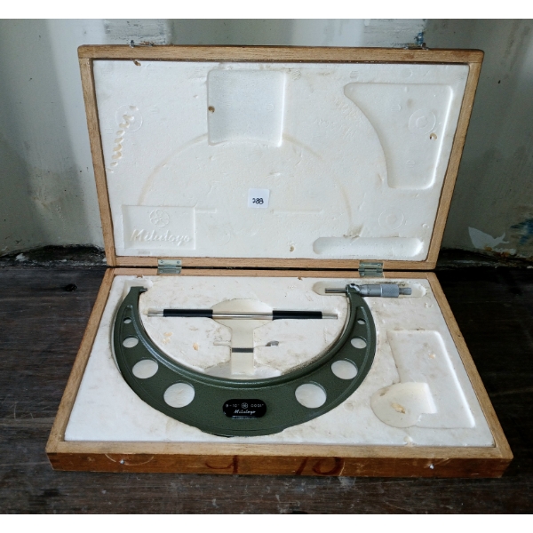 MITUTOYO MICROMETER