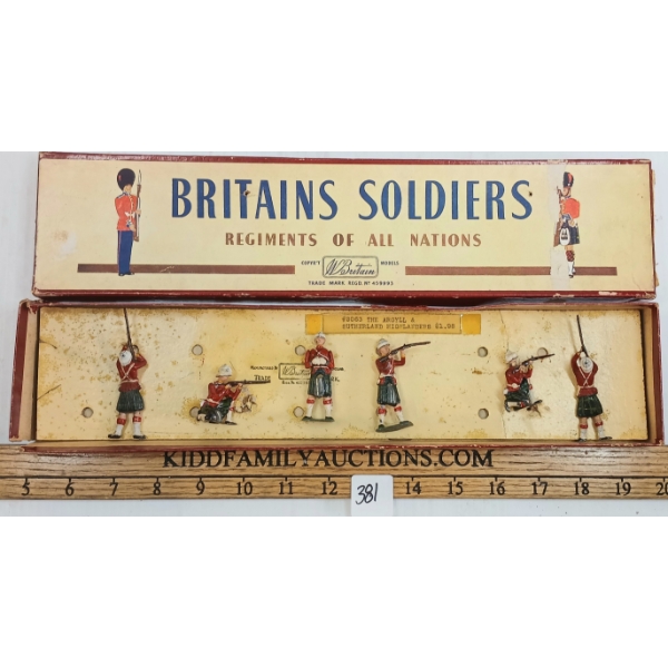 BRITAINS SOLDIERS LEAD FIGURES - NO. 2063 ARGYLE & SUTHERLAND HIGHLANDERS