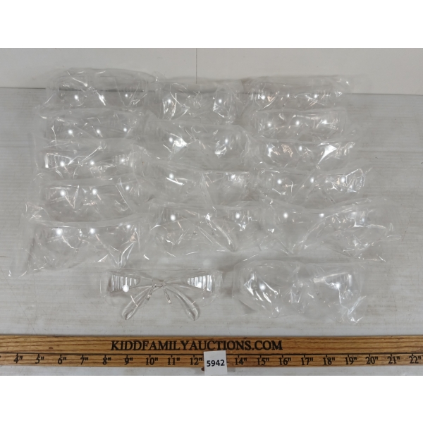 LOT OF 16 - SAFETY GLASSES