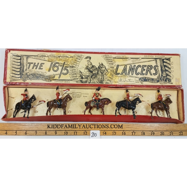 BRITAINS SOLDIERS LEAD FIGURES - NO. 33 16TH/5TH LANCERS