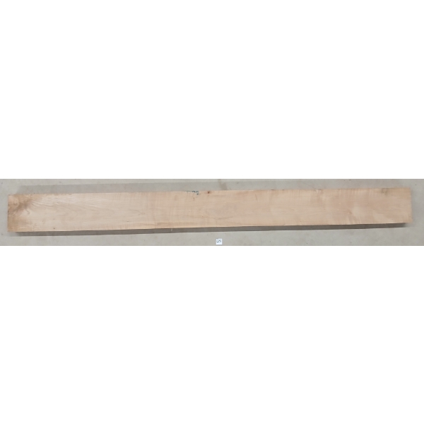 CURLY MAPLE WOOD BOARD