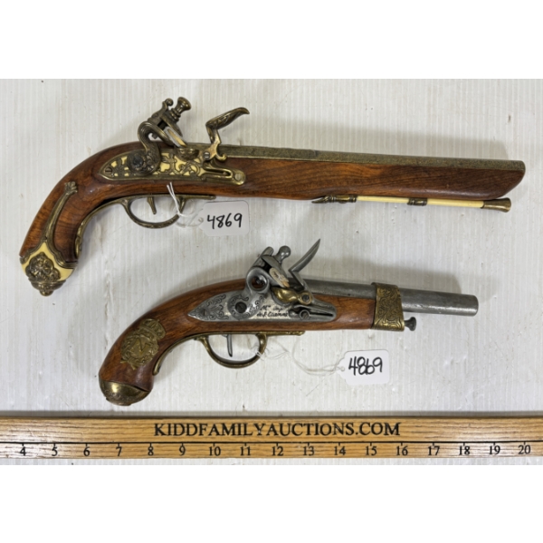LOT OF 2 - FLINTLOCK PISTOLS - REPLICAS 