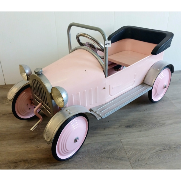AIRFLOW PINK PRINCESS PEDAL CAR 
