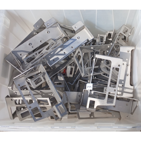 QTY OF INDUSTRIAL MOUNTING BRACKETS