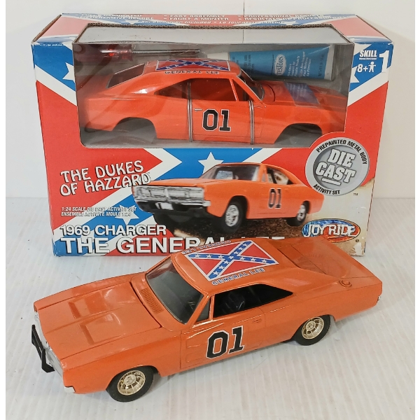 LOT OF 2 - ERTL & JOY RIDE DIECAST DUKES OF HAZARD GENERAL LEE MODEL & KIT