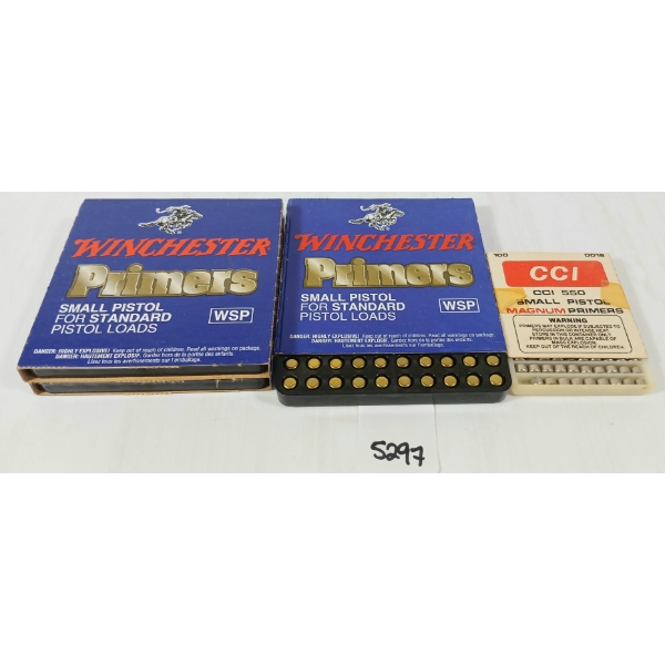 PRIMERS: APPROX 339X WINCHESTER & CCI SMALL PISTOL STANDARD / MAGNUM PRIMERS - WSP & 550