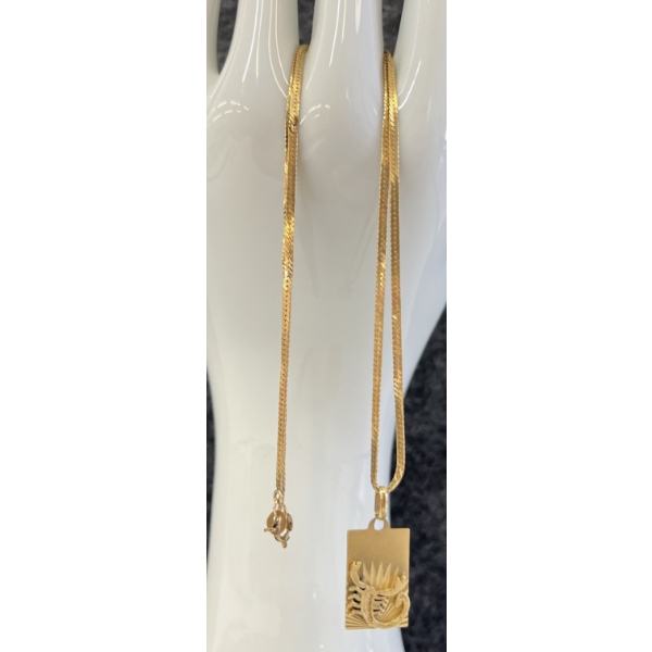 VENETIAN BOX CHAIN W/ 10K GOLD SCORPION PENDANT
