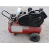 Image 2 : AIR COMPRESSOR - PORTER CABLE - 20 GAL W/ HOSE