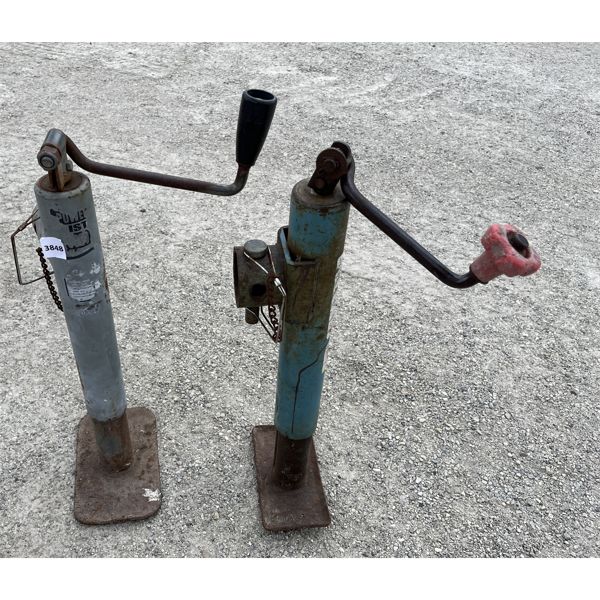 LOT OF 2 - IMPLEMENT JACKS - INCL POWERFIST