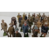Image 6 : QTY OF BRITAINS LTD FIGURES - INCL SOLDIERS & HORSES, ETC.