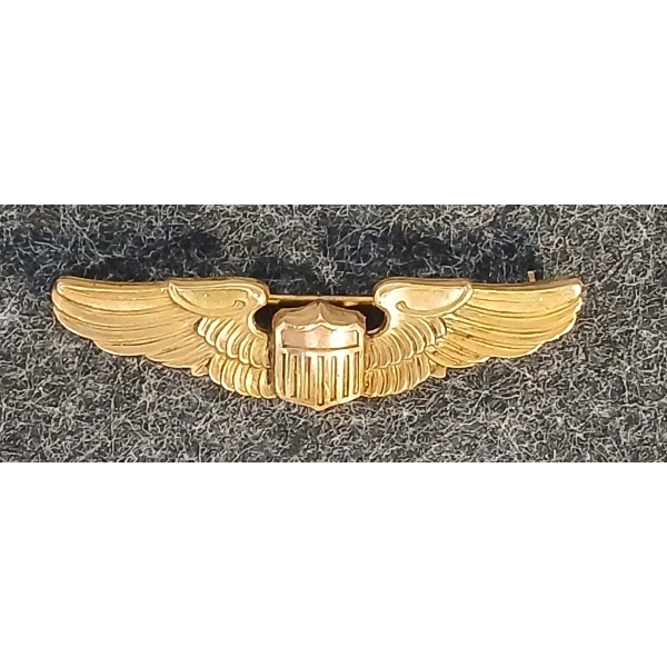 WWII U.S. ARMY PILOT INSTRUCTOR WINGS BADGE