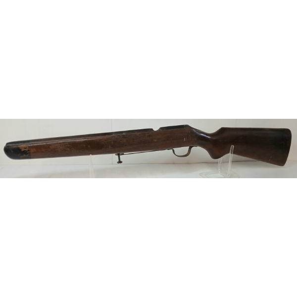 UNKNOWN RIFLE STOCK W/ TRIGGER PLATE