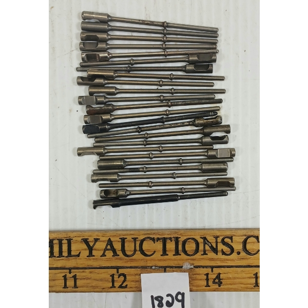 QTY OF REMINGTON 1100-1187-870 FIRING PINS