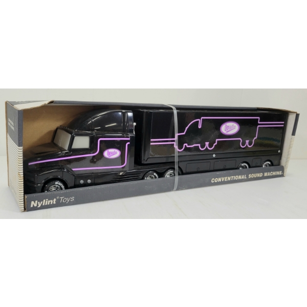 NYLINT PRESSED STEEL BANDAG 18 WHEELER