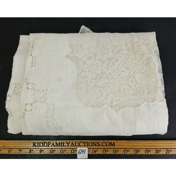 LACE EMBROIDERED SQUARE TABLE CLOTH