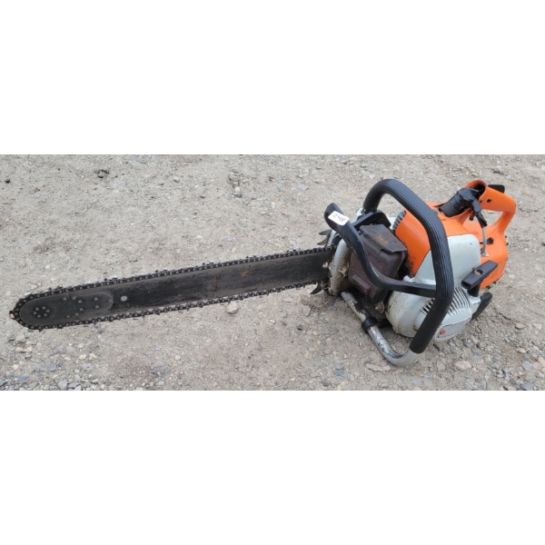 STIHL O8 S CHAINSAW