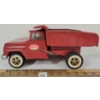 Image 2 : TONKA PRESSED STEEL HAND CRANK DUMP TRUCK