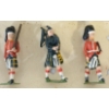Image 3 : LOT OF 2 - BRITAINS SOLDIERS LEAD FIGURES - NO. 9131 GORDON HIGHLANDERS & 7TH QUEENS OWN HUSSARS