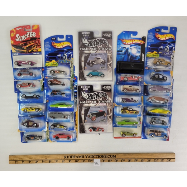 LOT OF 30 - DIECAST HOTWHEELS - INCL MYSTERY, CLASSICS, GREATEST RIDES, ETC