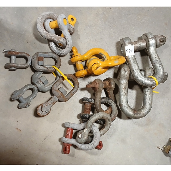 JOB LOT - CLEVISES