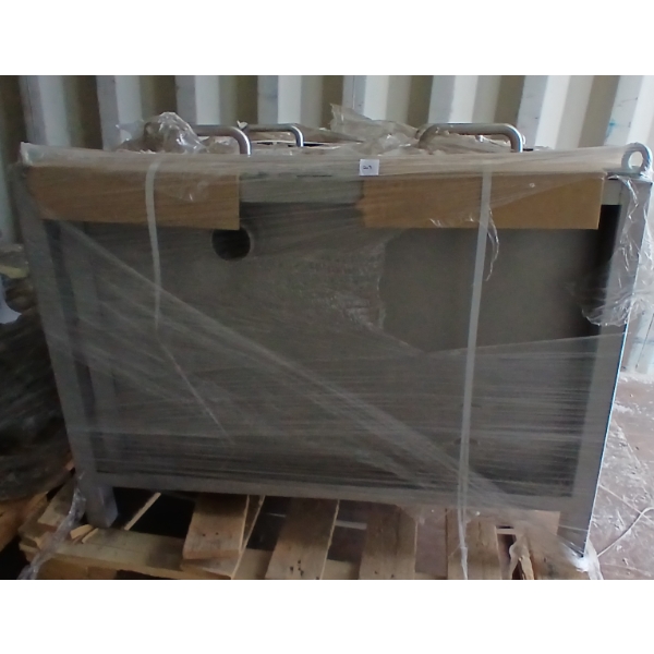 E-MACHINE CONTAINMENT BOX