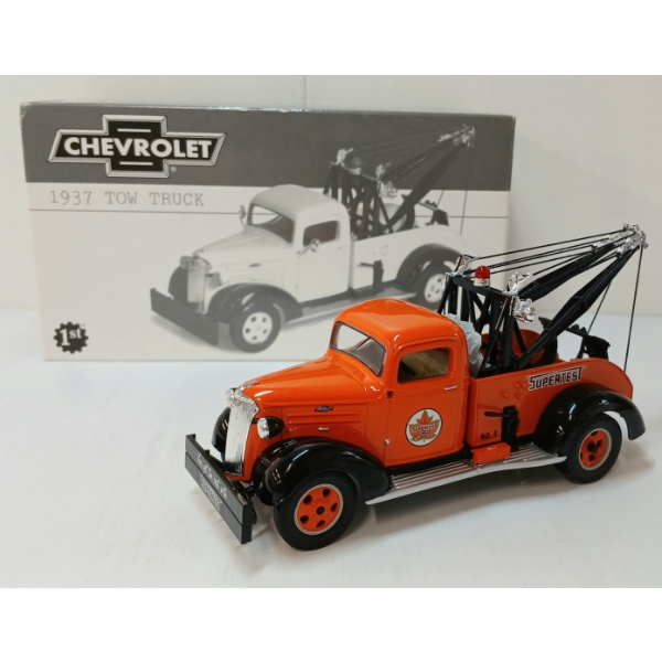 FIRST GEAR DIECAST 1937 CHEVROLET TOW TRUCK MODEL 