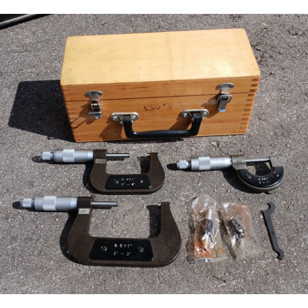 MICROMETER SET - 0-3IN