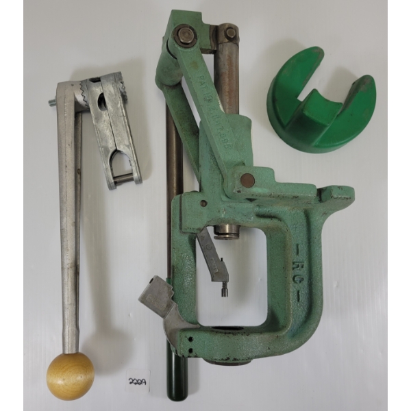 LOT OF 2 - RCBS RELOADING PRESS & LEE KIT HANDLE